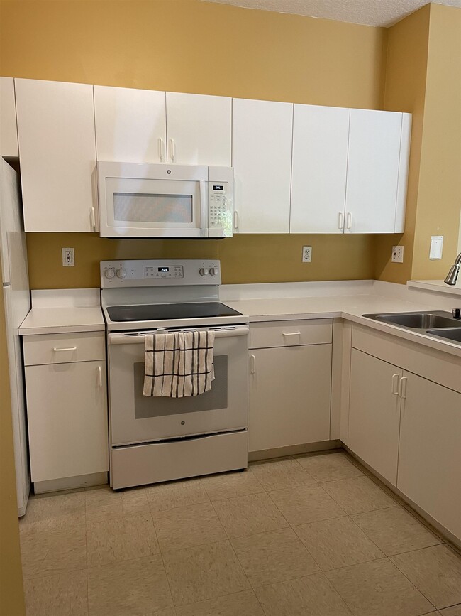 Foto del edificio - 520 Florida Club Blvd