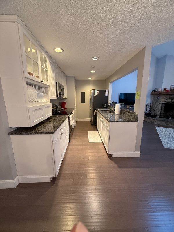 Foto del edificio - 46 Brewster Cir