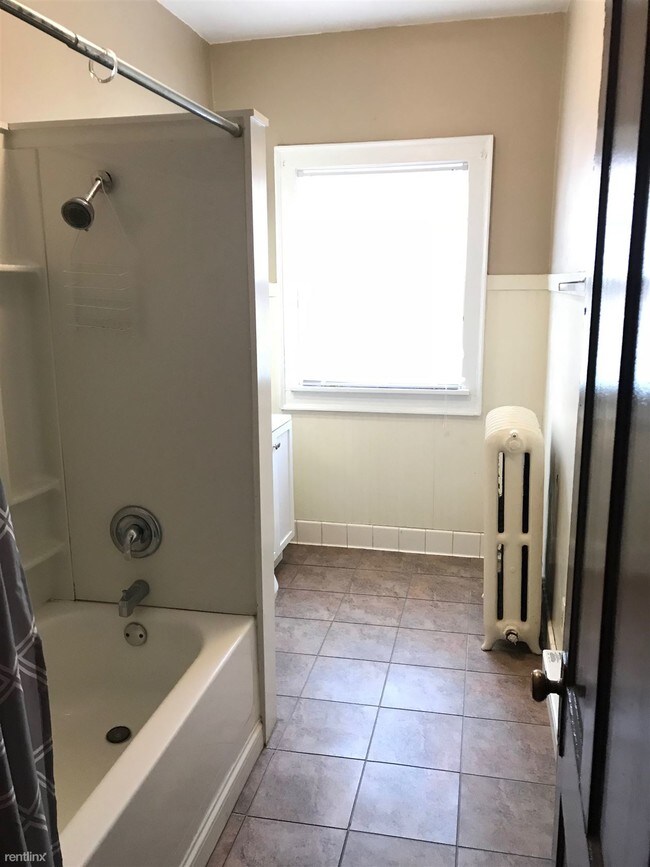 Building Photo - 1 br, 1 bath  - 280 Douglas Ave Unit 8