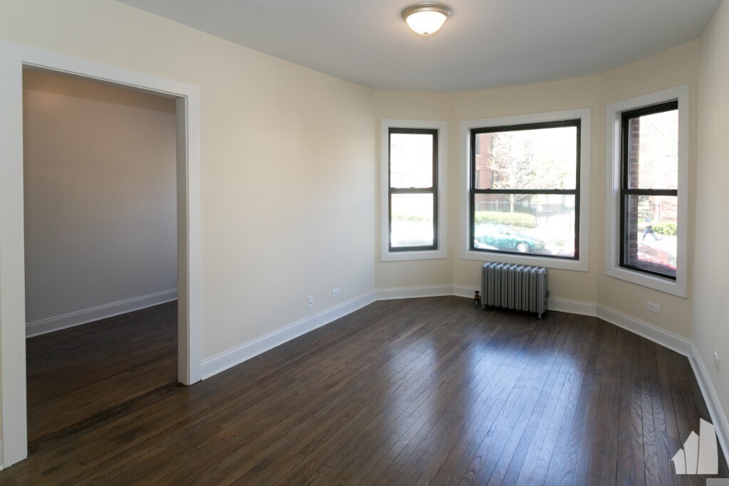 Primary Photo - 2640 N Spaulding Ave