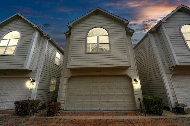 Photo - 2941 Clinton Dr House