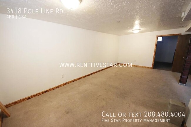 Building Photo - Home Available in Central Pocatello! This ...