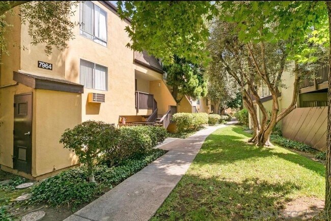 Foto del edificio - Prime location 2 bedroom condo!