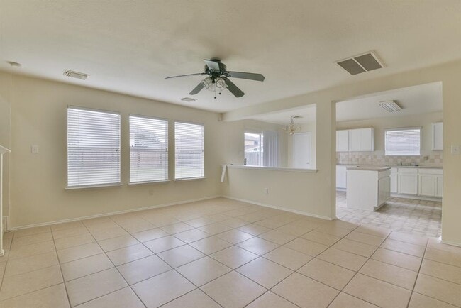 Building Photo - 5719 Clerkenwell Dr