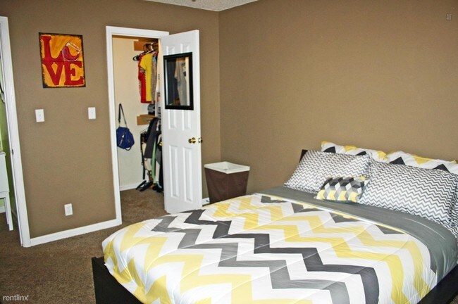 Foto del edificio - 1222 Cobblestone Ln