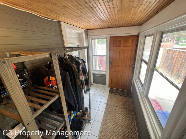 Foto del edificio - 2 br, 1 bath House - 104 S Shields St