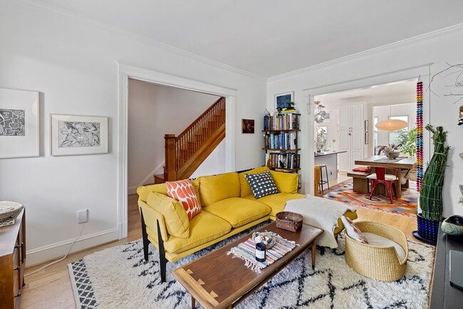 Building Photo - Great Price, Spacious and Convenient