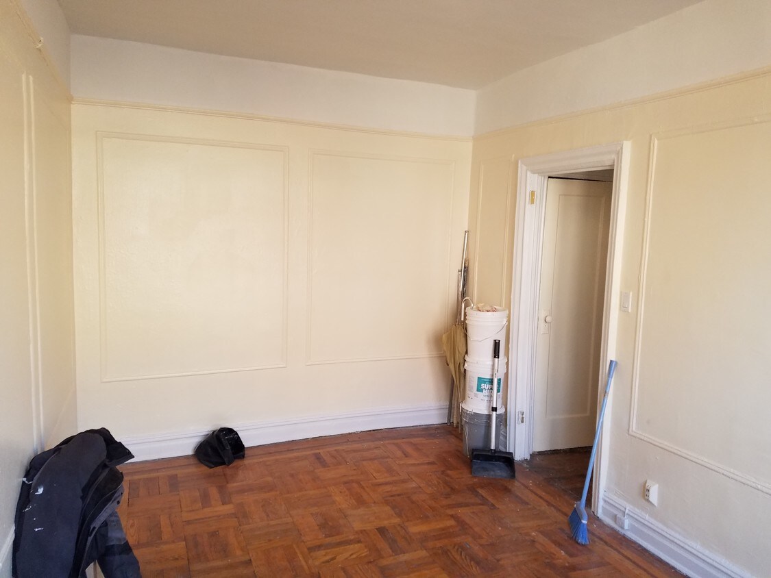 Primary Photo - 139 E 53rd St