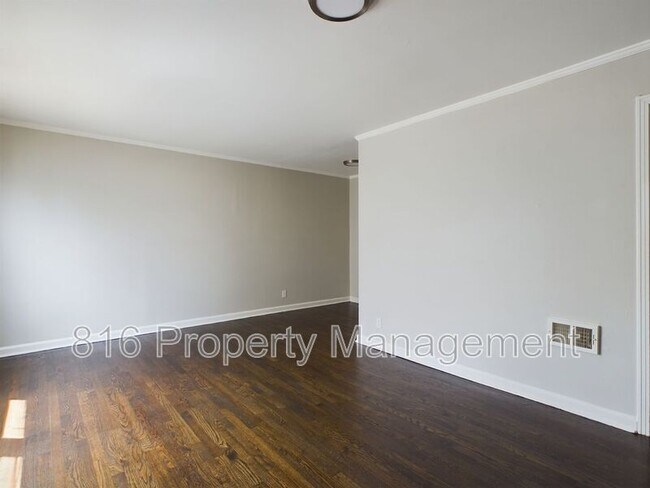 Building Photo - 4508 Indiana Ave