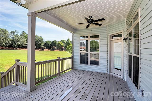 Building Photo - 4036 Meadowview Hills Dr