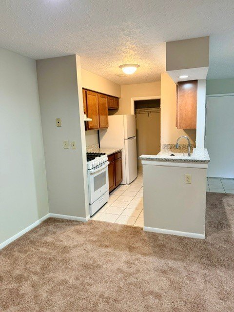 Foto del edificio - 2163 Hedgerow Road