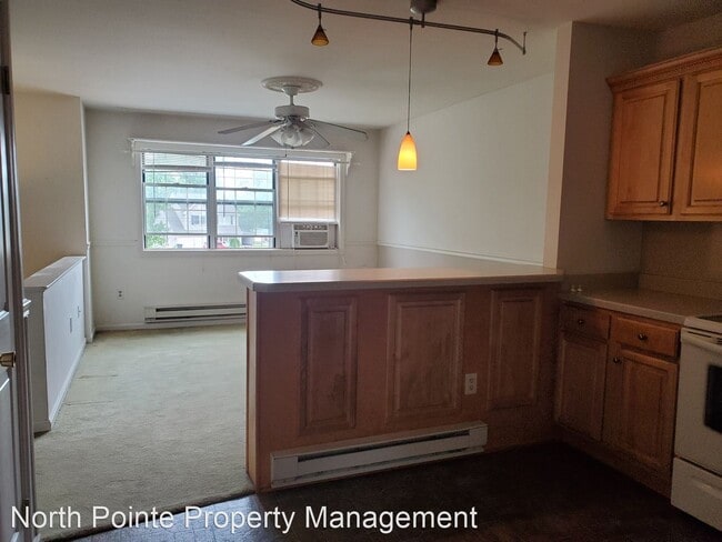 Building Photo - 2 br, 1.5 bath House - 100 Pickwick Place
