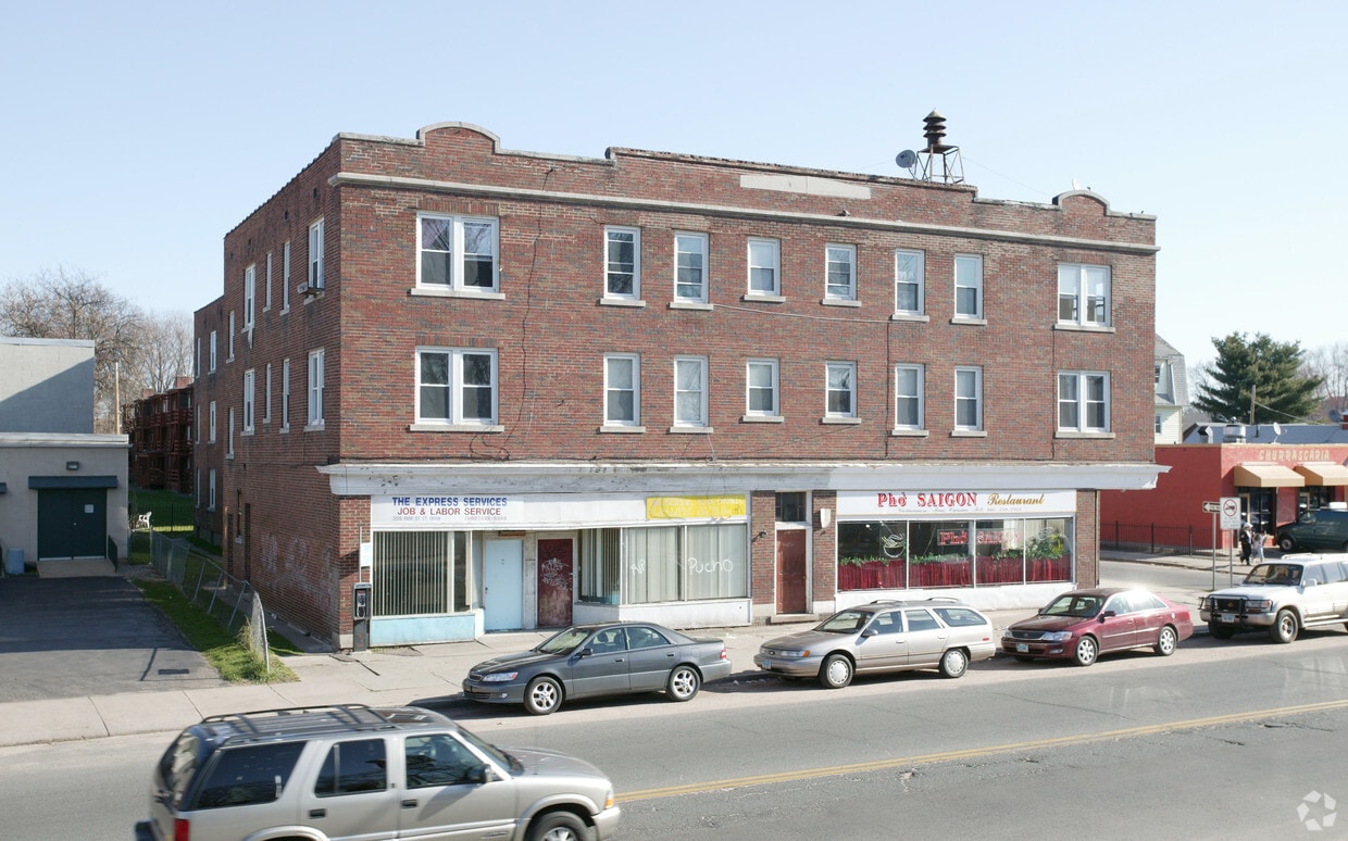 Building Photo - 2020 Park