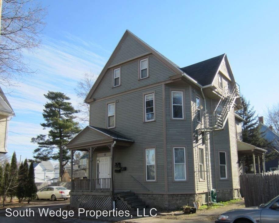 Primary Photo - 15 Hanna Pl