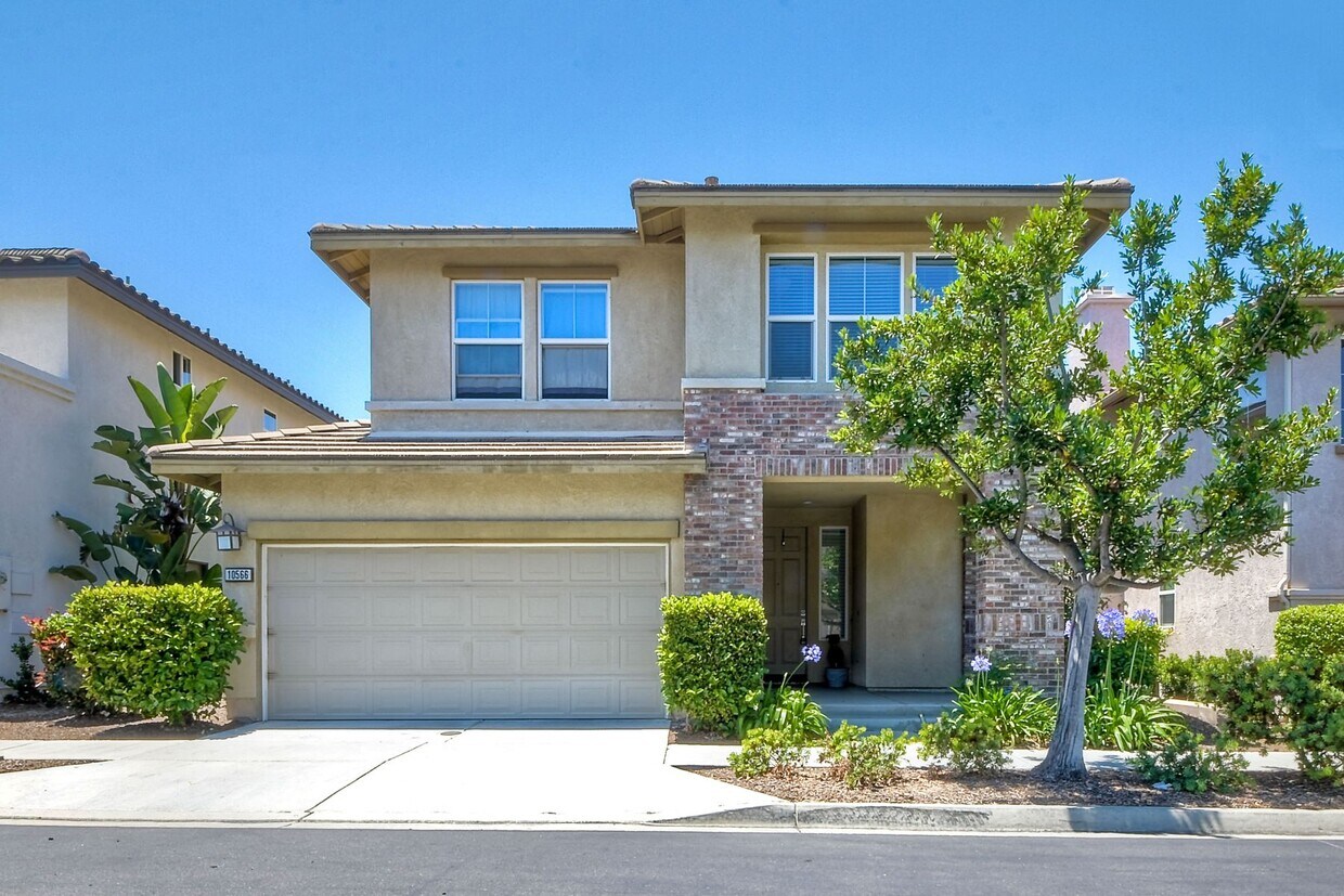 Primary Photo - 10566 Hollingsworth Way