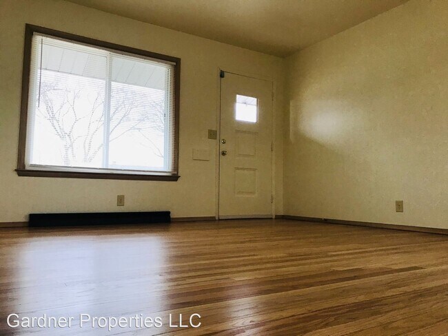 Building Photo - 3 br, 1 bath House - 8509 W Arden Place