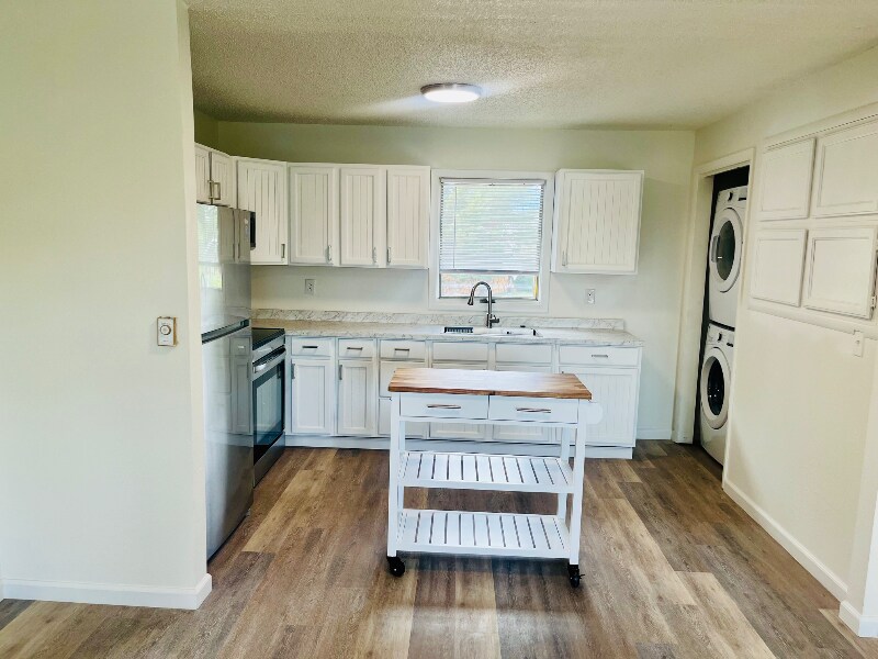 Foto principal - 120 Sunrise Dr