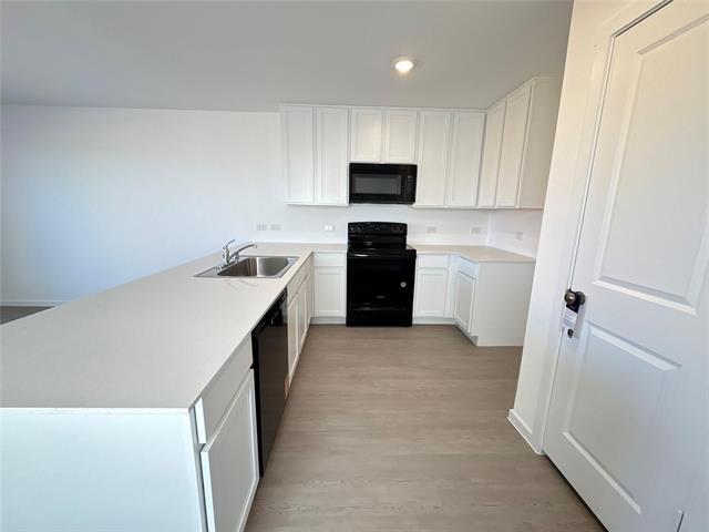 Building Photo - 6233 Kingfisher Wy