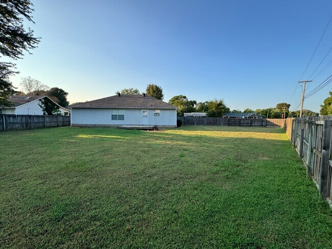 Foto del edificio - 11 Matthews Ln