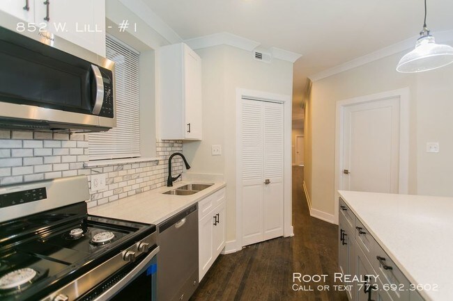 Foto del edificio - 852 W Lill Ave