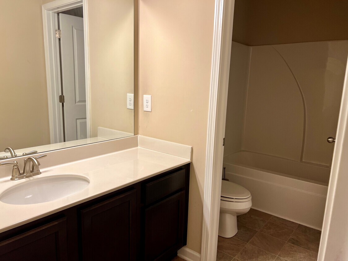 Your own bathroom - 45 Barnsley Village Dr