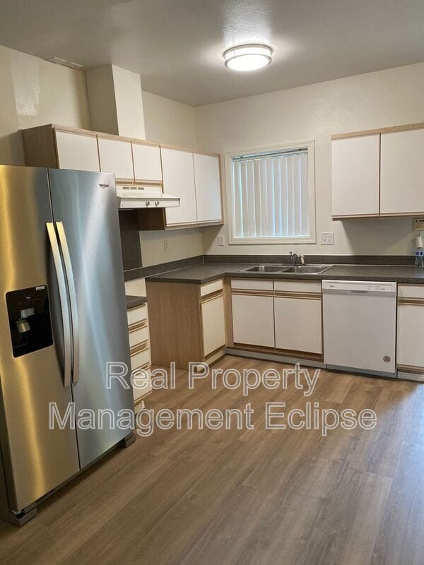 Photo - 2034 S Main St Apartment