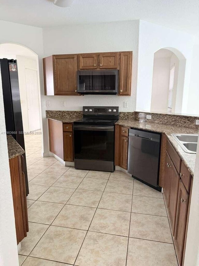 Building Photo - 8683 NW 109th Ct