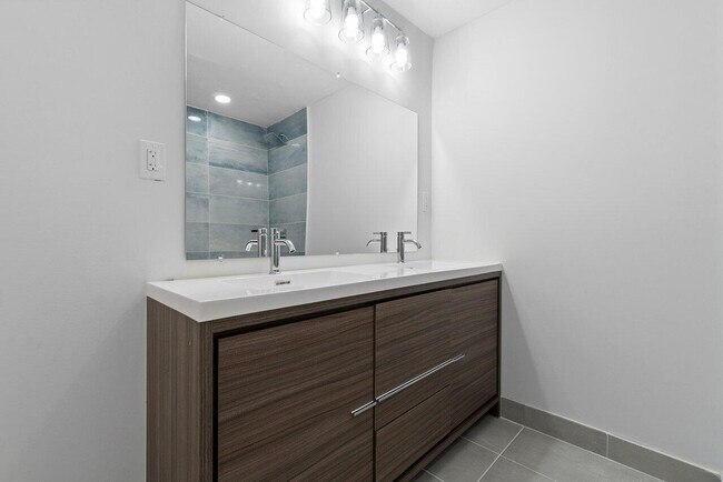 Foto del edificio - 815 33rd St