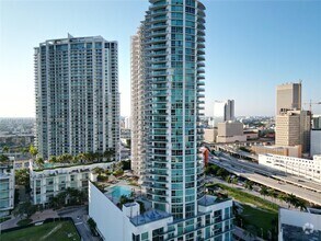 Building Photo - 350 S Miami Ave