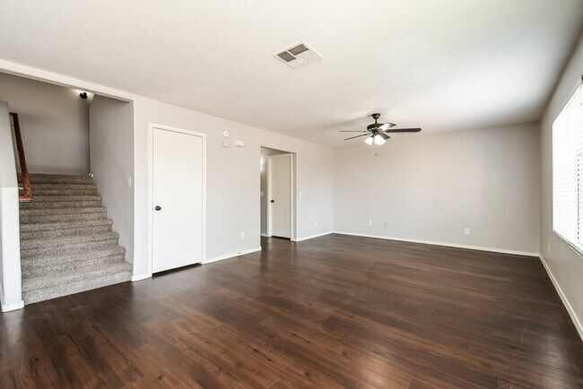 Building Photo - 493 E Harrison St