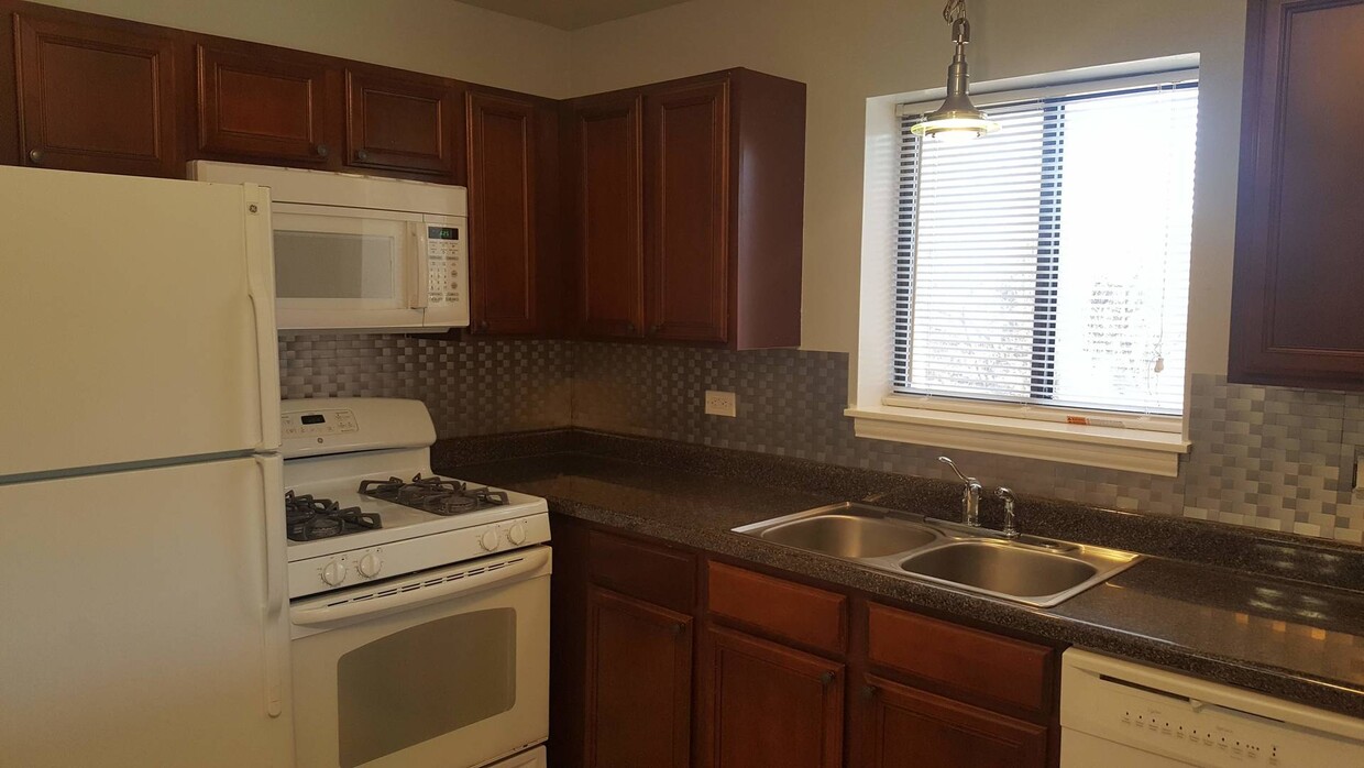 Foto principal - 2226 Abbeywood Dr