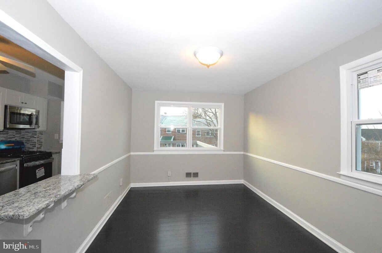 Primary Photo - 5444 Whitlock Rd