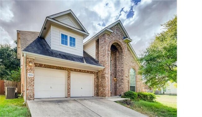 Building Photo - 1821 Briarton Ln N