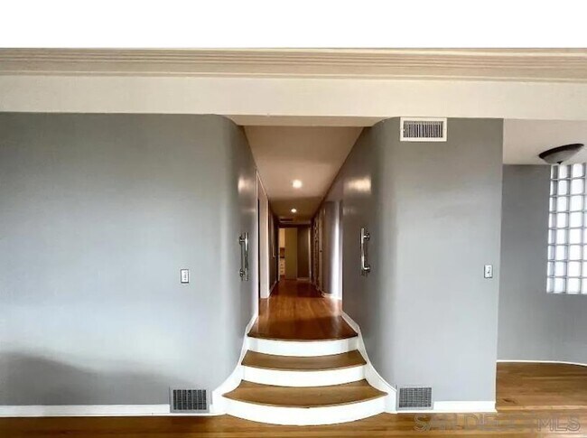 Foto del edificio - 3311 Xenophon St