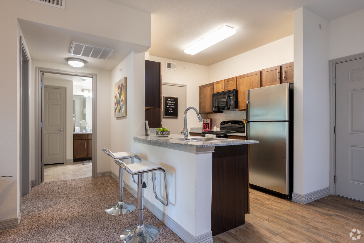 Waller Creekside Apartments in Austin, TX