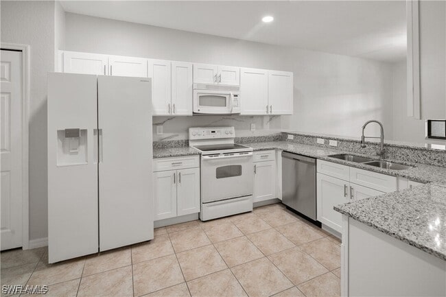 Foto del edificio - 15610 Summit Pl Cir