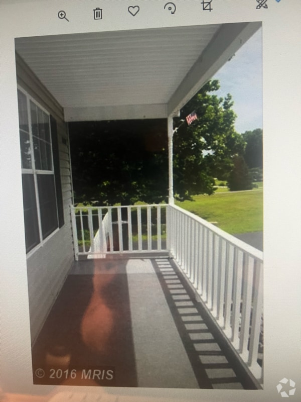 Building Photo - 39318 Summit Hill Dr