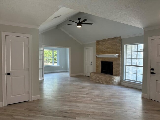 Building Photo - 12958 Westleigh Dr