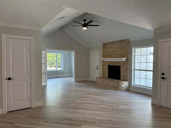 Foto del edificio - 12958 Westleigh Dr