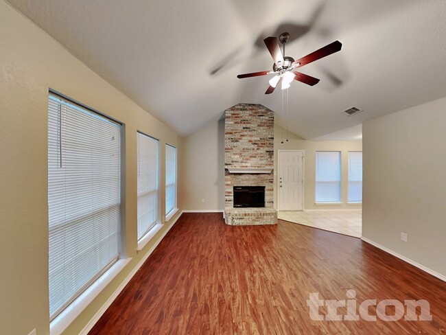 Building Photo - 2709 Star Ave