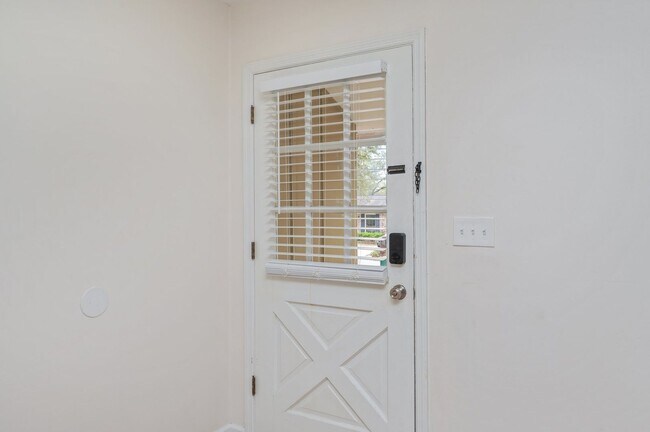 Foto del edificio - Renovated 3 bedroom house in Niceville!