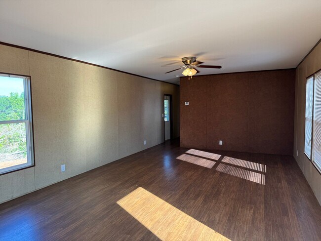 Foto del edificio - 156 Fairview Church Rd