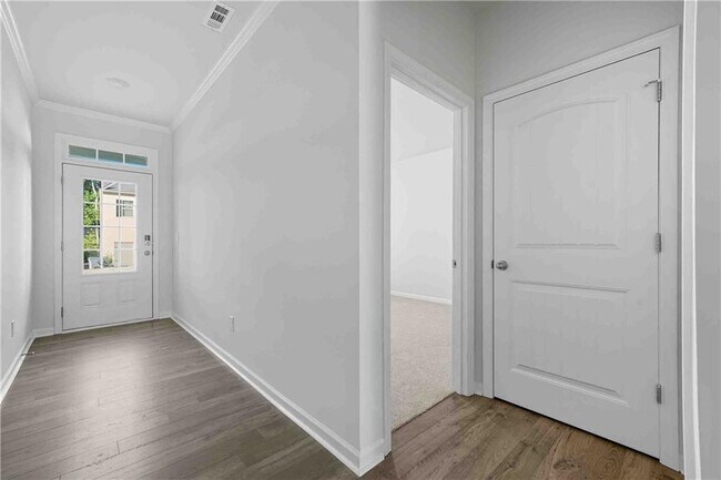 Building Photo - 556 Quail Pass