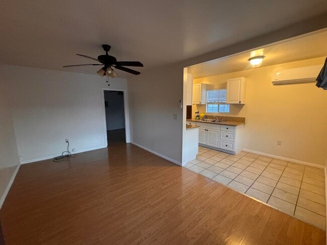 Building Photo - 2131 La Paloma Ave
