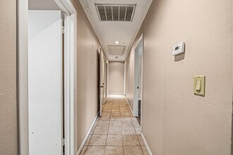 Building Photo - 4501 Willowbend Blvd