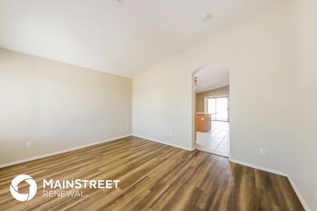 Foto del edificio - 8856 W Griswold Rd