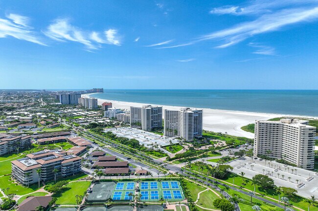 Foto del edificio - 651 Seaview Ct
