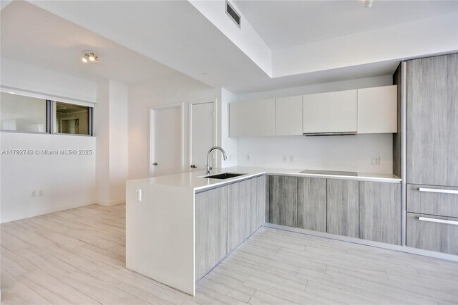 Foto del edificio - 2900 NE 7th Ave
