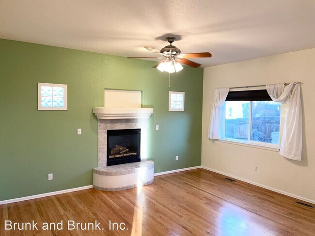 Building Photo - 3 br, 2.5 bath House - 1734 W Yampa Street