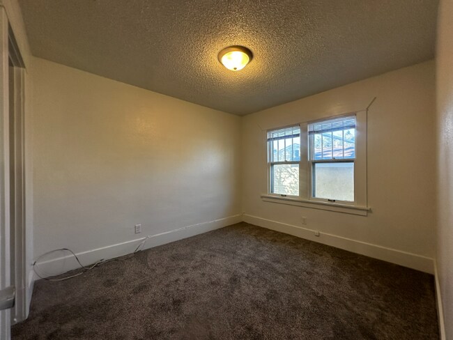 Foto del edificio - 430 S Grant St